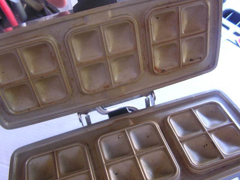 lot 156-COPY image: sunbeam party grill