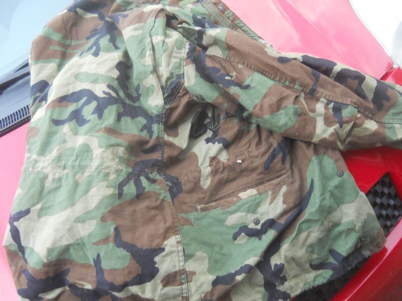 lot 3 image: u.s. army issue jacket size med.