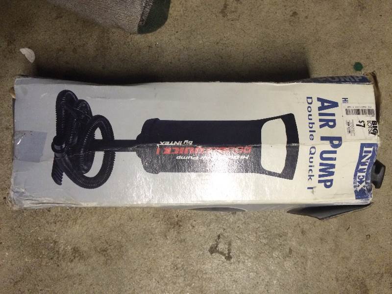 lot 41 image: hand air pump
