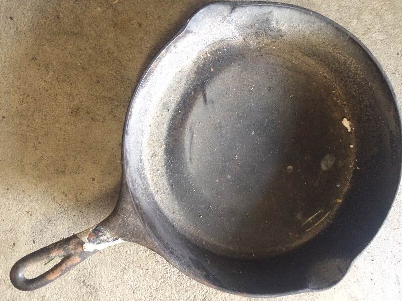 lot 57 image: cast iron skillet #9