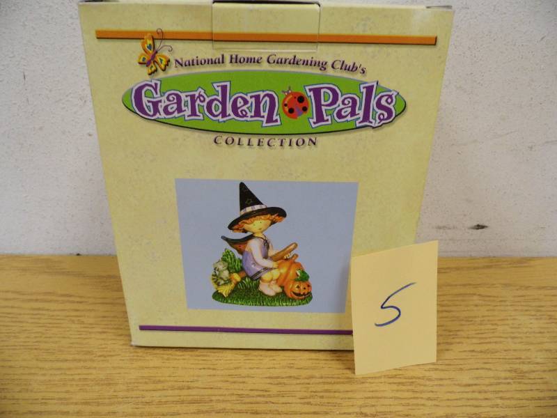 Case of 20 Garden Pals Figurines