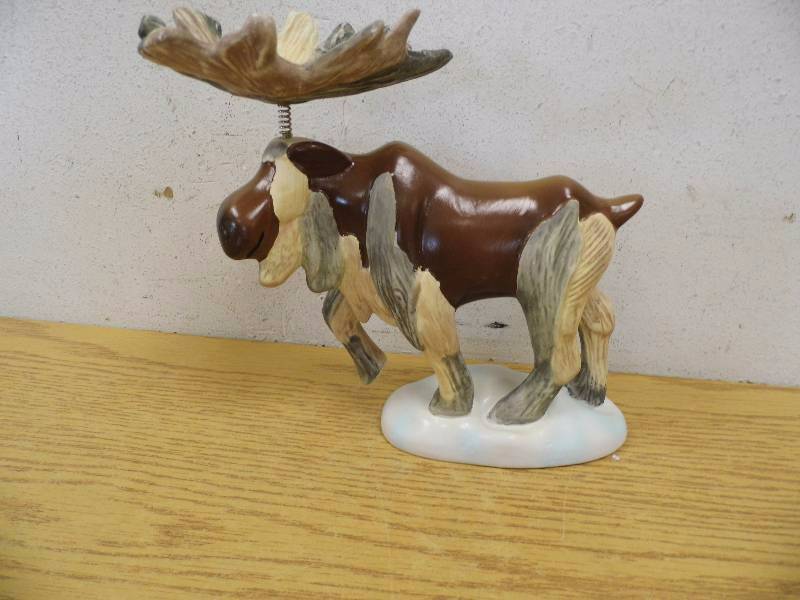 Case of 4 New Bobble Head Moose Figures
