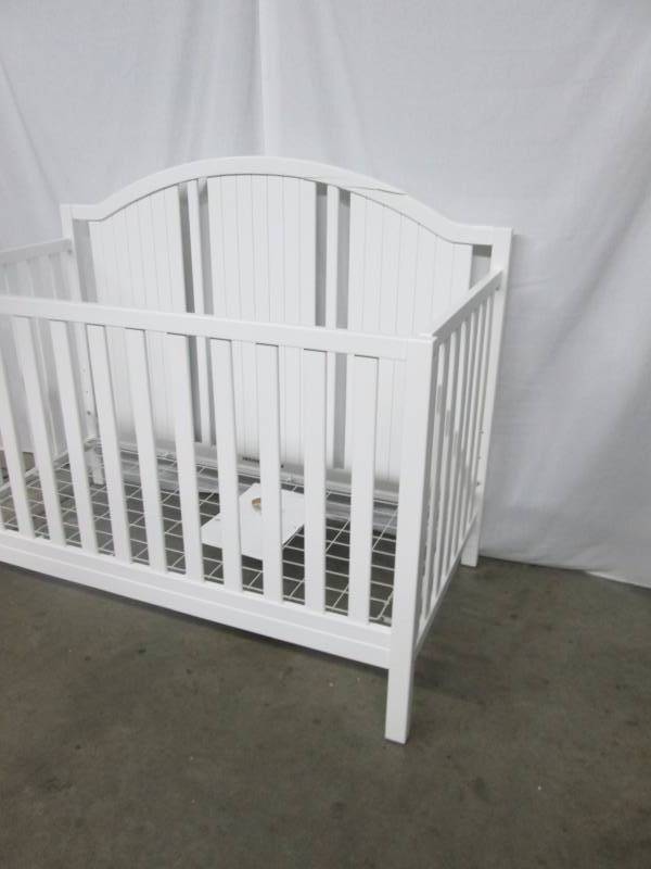 Fisher-Price Caitlin Convertible Crib - Snow White