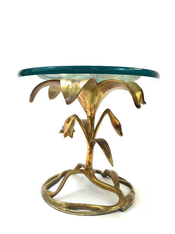lot 17 image: Mid-Century Modern Lily Side Table by the famous designer, Arthur Court