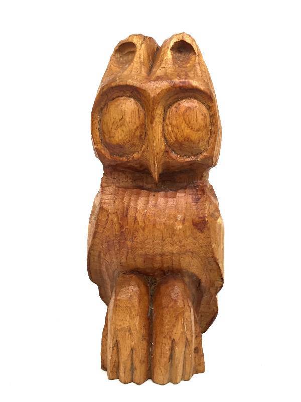 lot 34 image: large wooden owl hand carved