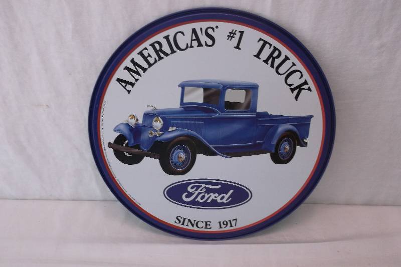 lot 12 image: Collectible