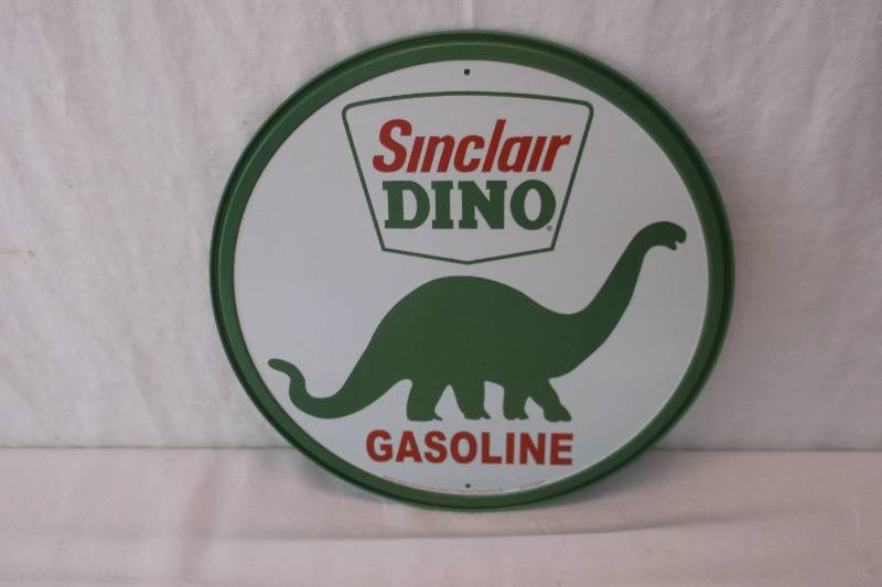 lot 18 image: Collectible