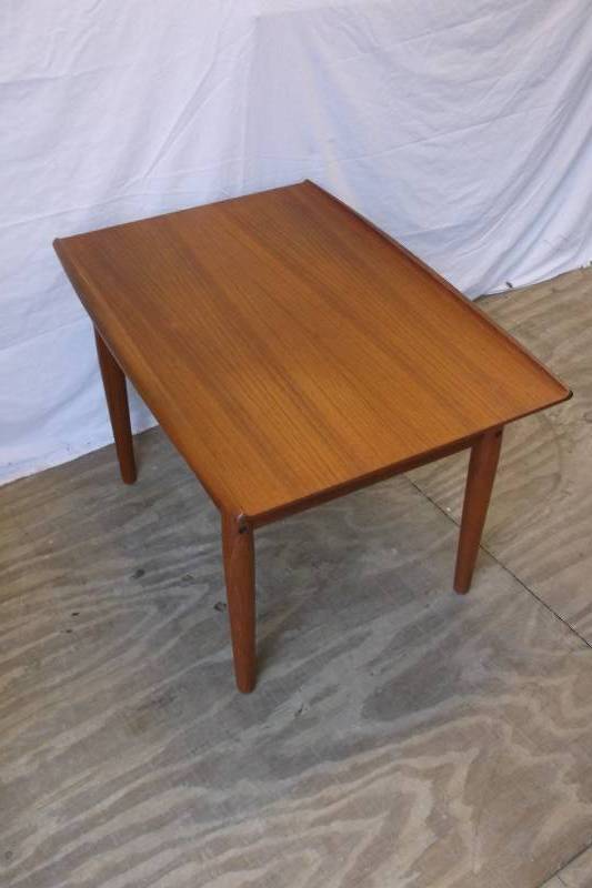 lot 27 image: Vintage