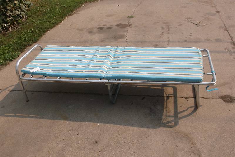 lot 37 image: Vintage