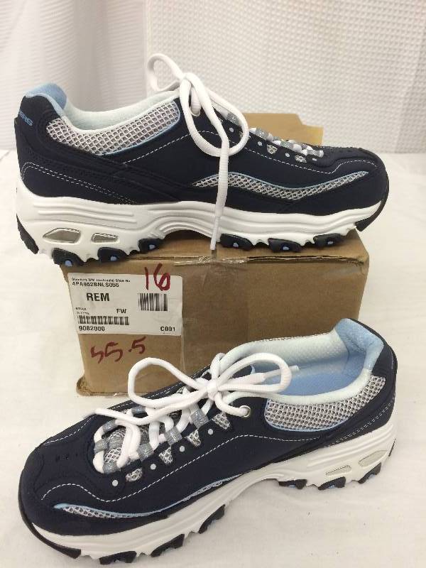 Skechers Womens Centennial Shoe size 5.5
