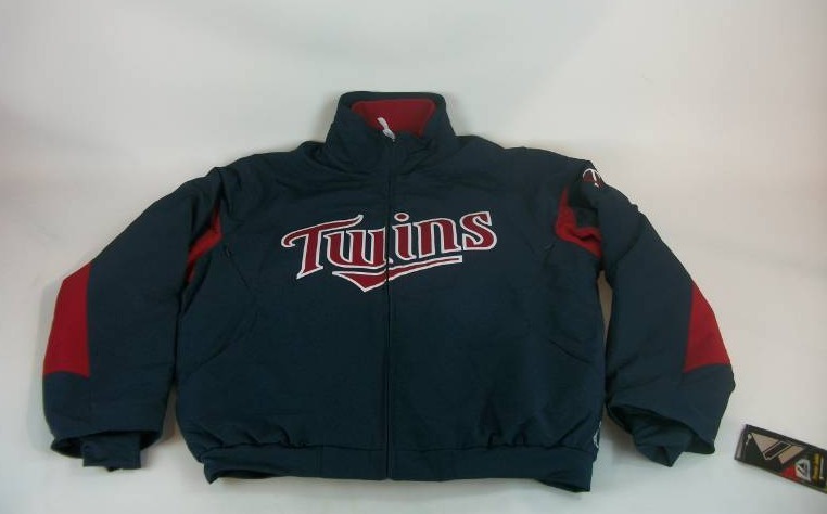 lot 1 image: Minnesota Twins Jacket