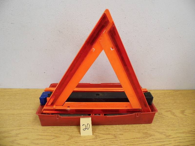 lot 20 image: Road Safety Kit