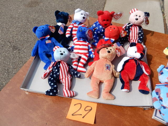 14 Patriotic and International specific Beanie Babies