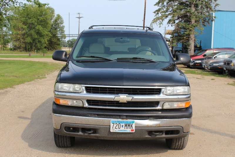 2002 Chevrolet Tahoe 4x4  -Loaded-  -3rd Row Seats-