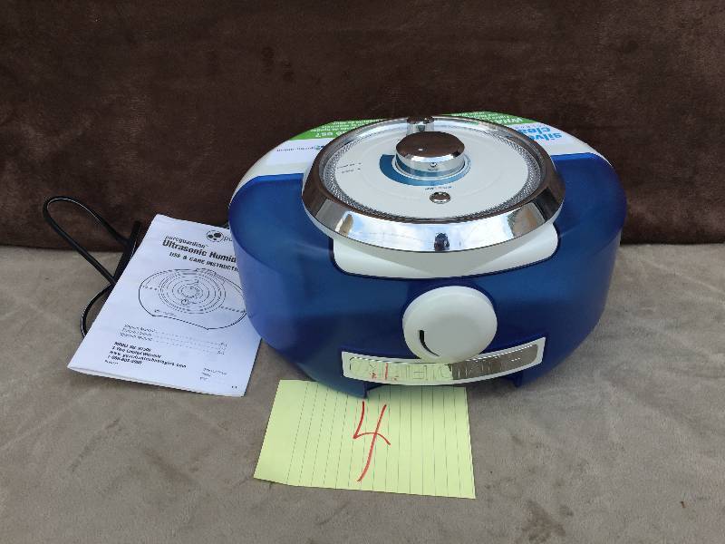 lot 4 image: Pureguardian Ultrasonic Humidifier