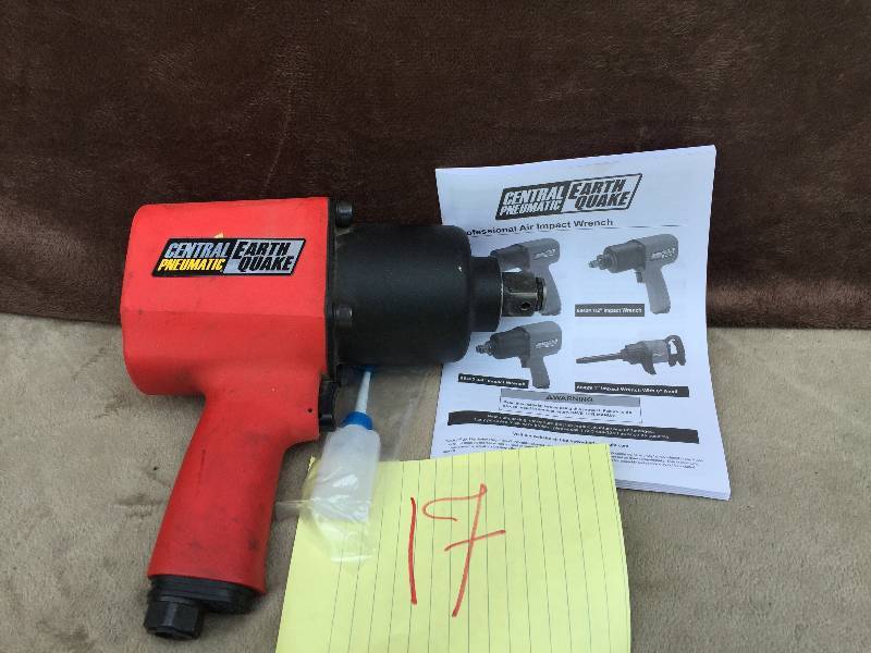 lot 17 image: Central Pneumatric 34 Air Impact Wrench