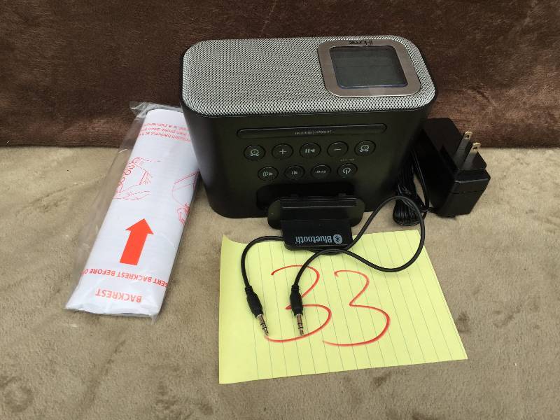 lot 33 image: Ihome bluetooth Bedside Dual Alarm clock