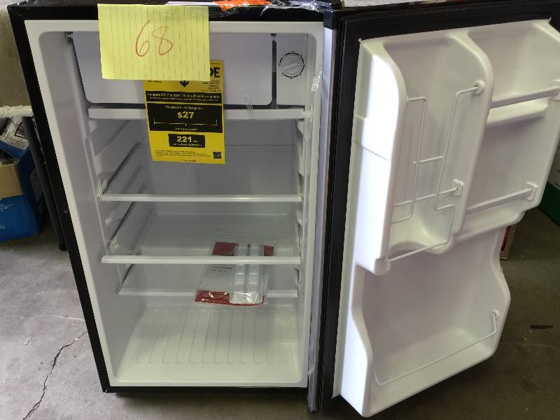 lot 68 image: Magic Chef Mini Refrigerator inStainless