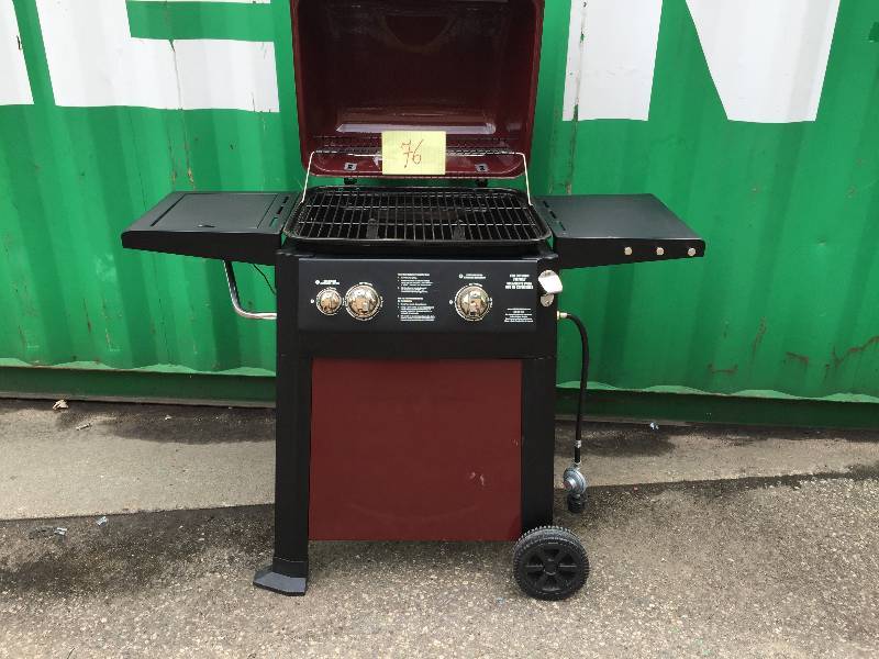 lot 76 image: Brinkmann 2- Burner propane gas grill with side Burner