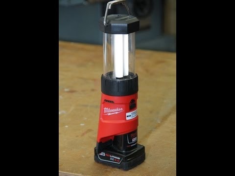 lot 104 image: Milwaukee M12 12- Volt Lithiun-ion Cordless Led Lantern