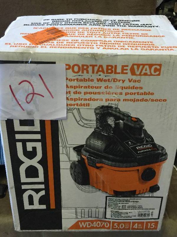 lot 121 image: Ridgid 4 Gal Portable wetDry Vaccum