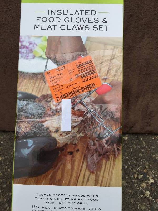 lot 212 image: Charcoal Companion Pair of Insulated Food Gloves