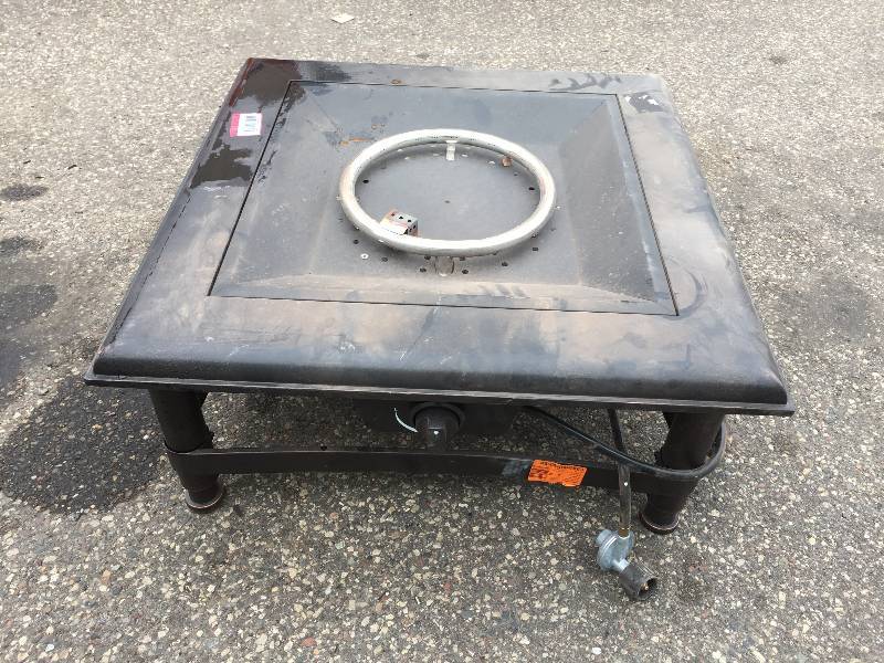 lot 222 image: Bond Manufacturing Titan 34 in. Square Steel Propane Fire Pit