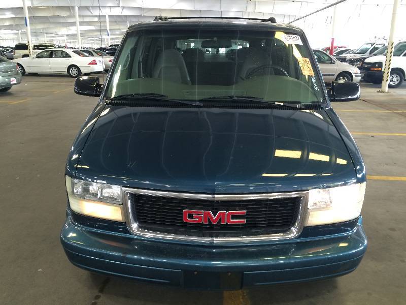 2003 GMC Safari AWD