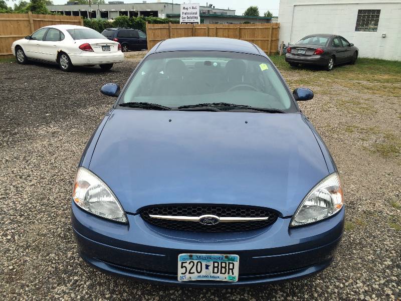 2002 Ford Taurus SES