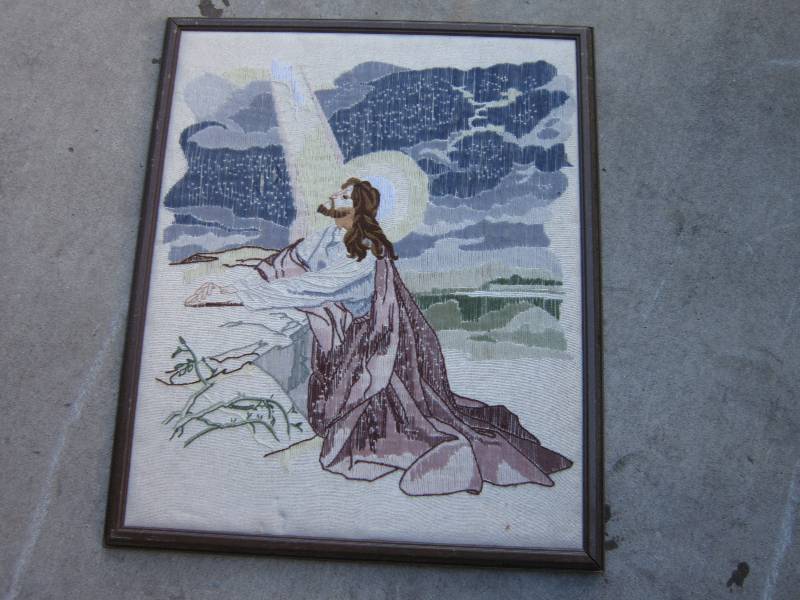 lot 124 image: hand stitched Jesus art, 25 x 21...