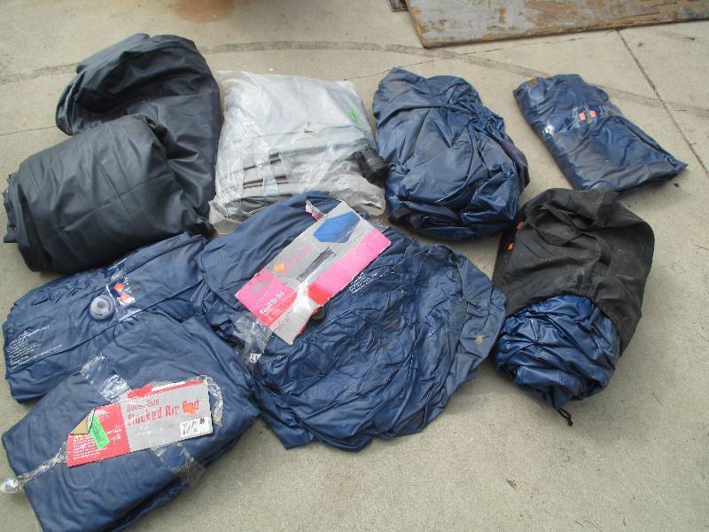 lot 62 image: Lot of assorted air mattresses, cus...