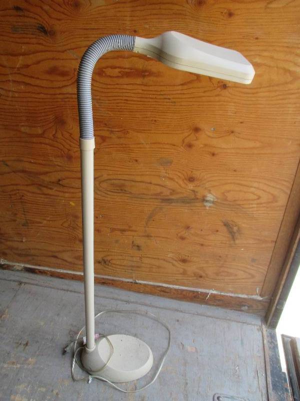 lot 86 image: Floor lamp with fluorescent bulb...