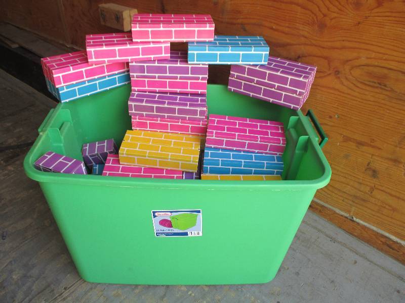 lot 89 image: Large plastic tub of cardboard bric...