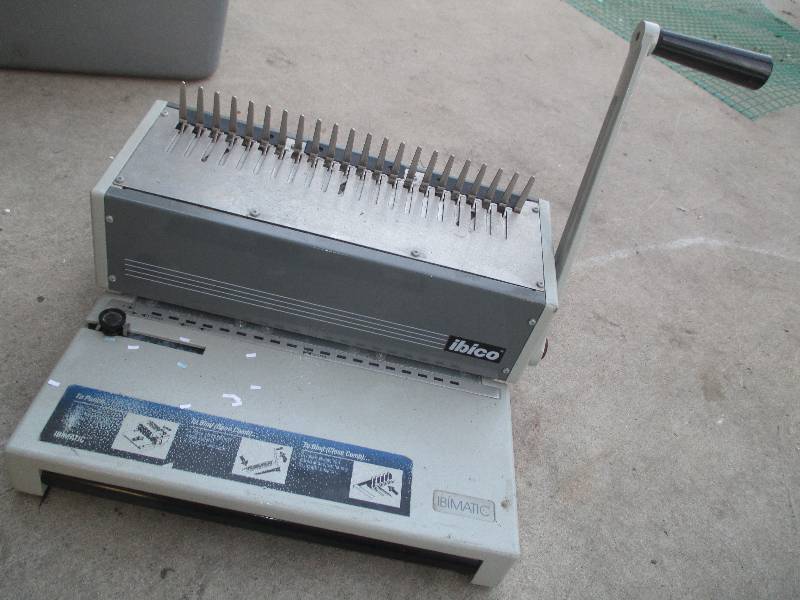 lot 103 image: Commercial grade binder and punch f...