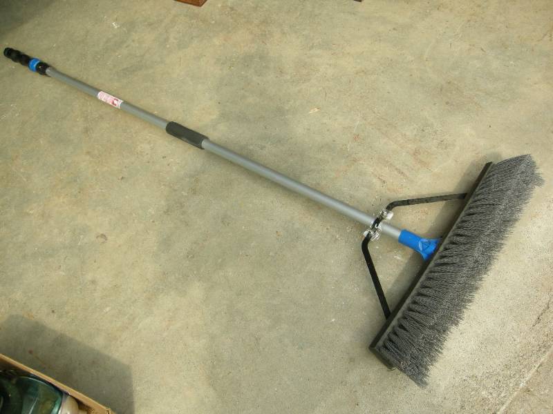 Quickie hose brush