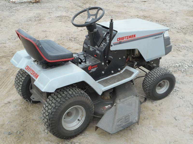 Craftsman II Lawn Tractor, Briggs &...