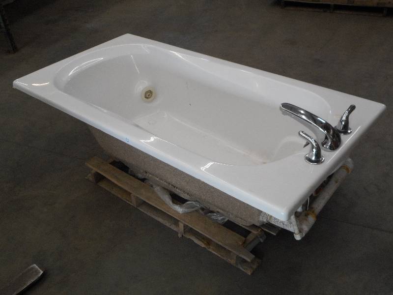 Pearl 120Volt 34HP Jacuuzi Tub Wit...