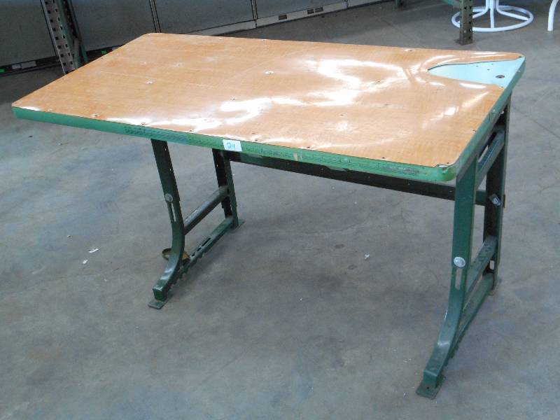 Heavy Duty Steel Framed 30x60 Sho...