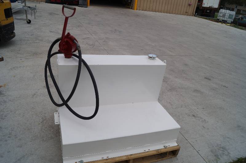 lot 1 image: Fuel Tank
