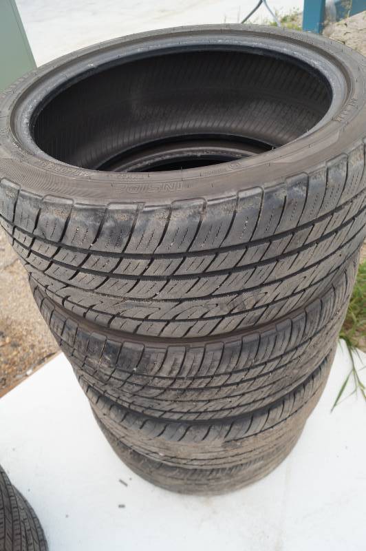 lot 14 image: Tires