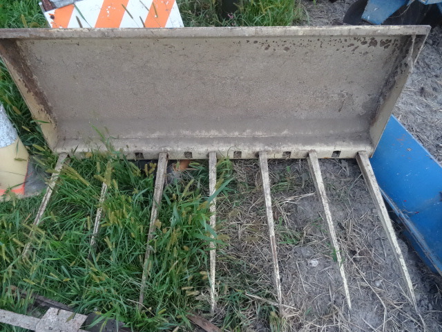Ford Fork bucket