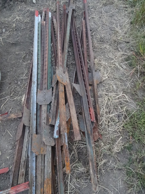 Steel fence posts