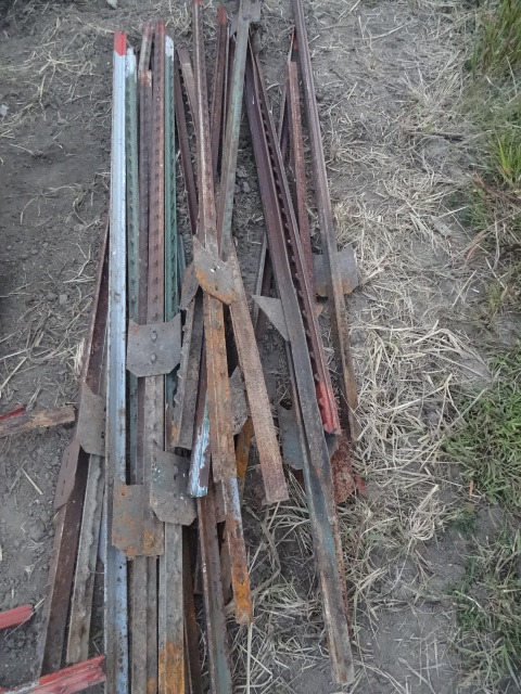 Steel fence posts