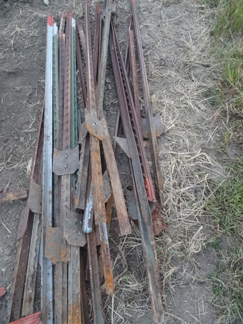 Steel fence posts