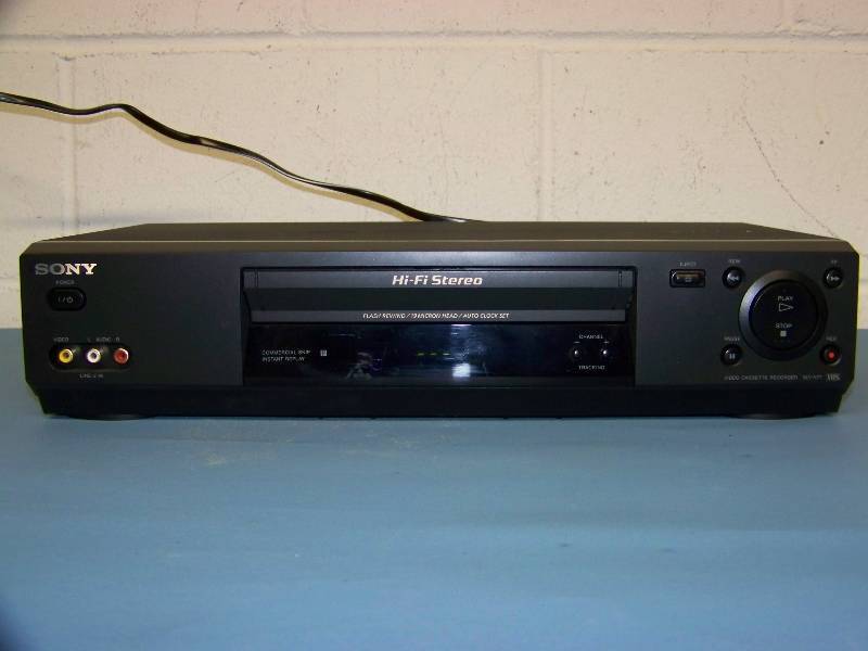 lot 18 image: Sony, Video Cassette Recorder (VCR) with Remote Control