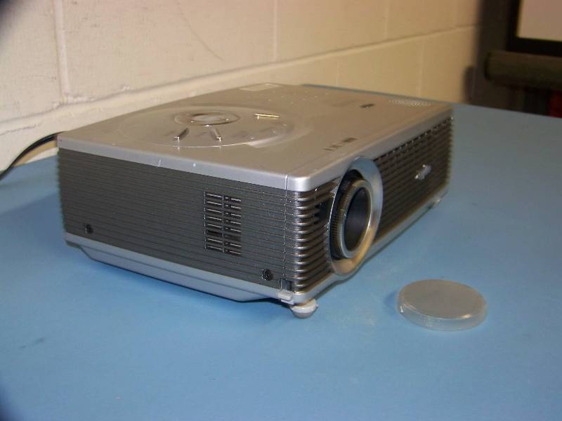 lot 5 image: Sanyo, PLC-SW35, LCD Projector