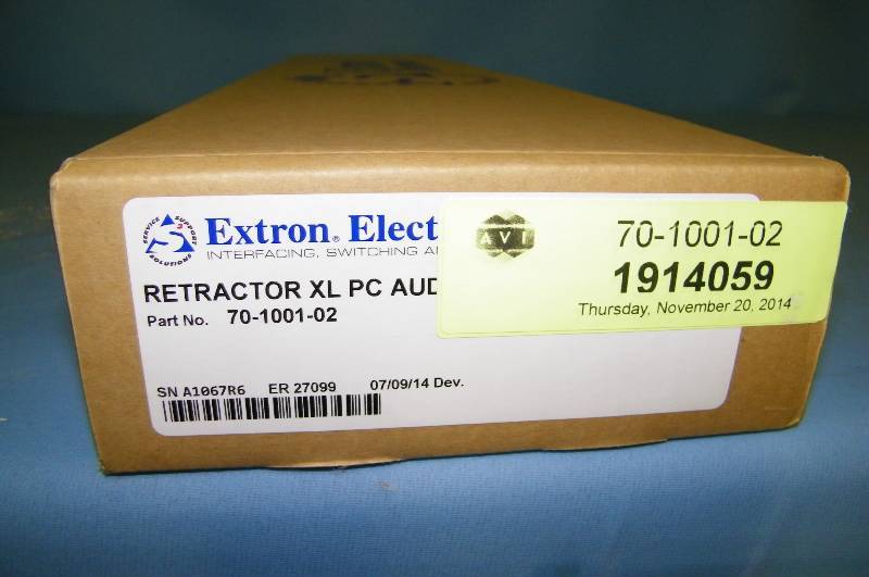 lot 88 image: Extron Electronics, Retractor XL for VGA Computer Equipment Rack Cable Management - BRAND NEW