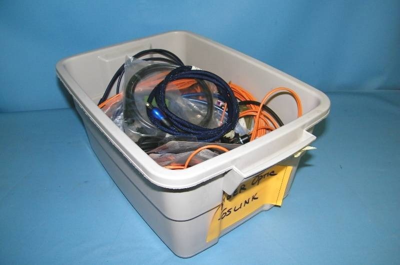 lot 107 image: Fiber Optic Audio  Video (AV) Cables