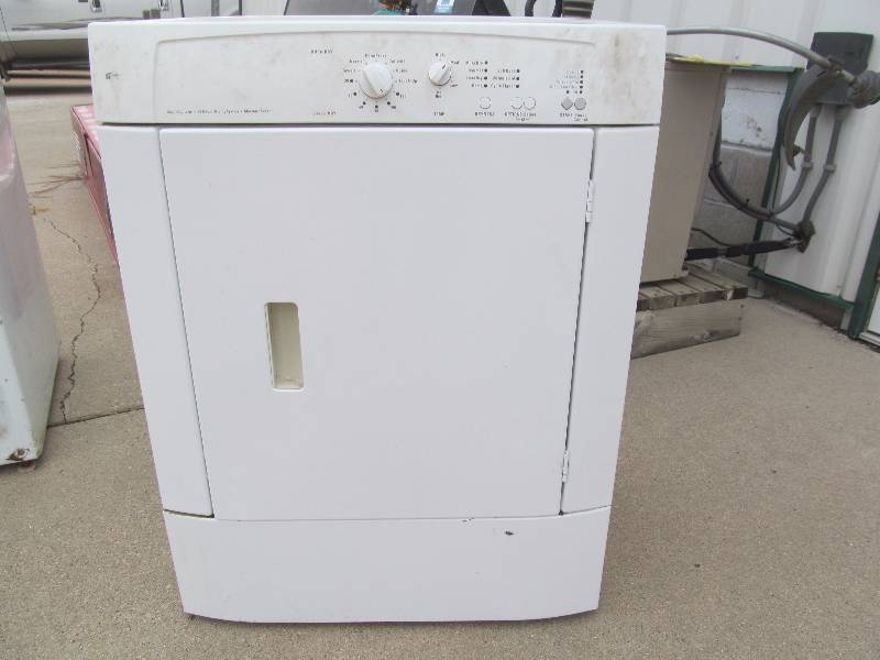 lot 4 image: Dryer