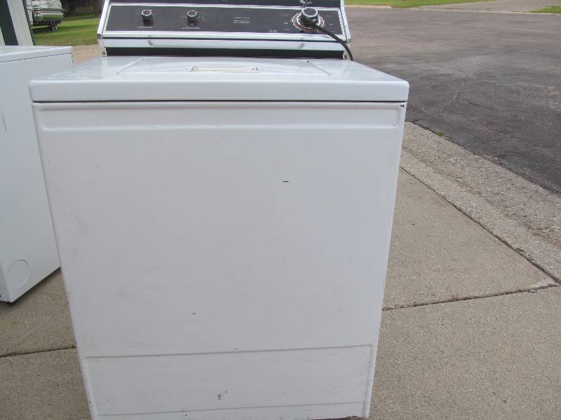 lot 5 image: wash machine